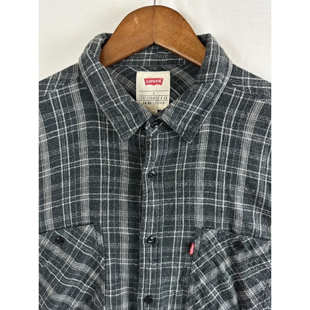 Levi's Button Up Men's Large Flannel Shirt Plaid Long‎ Sleeve Pockets
